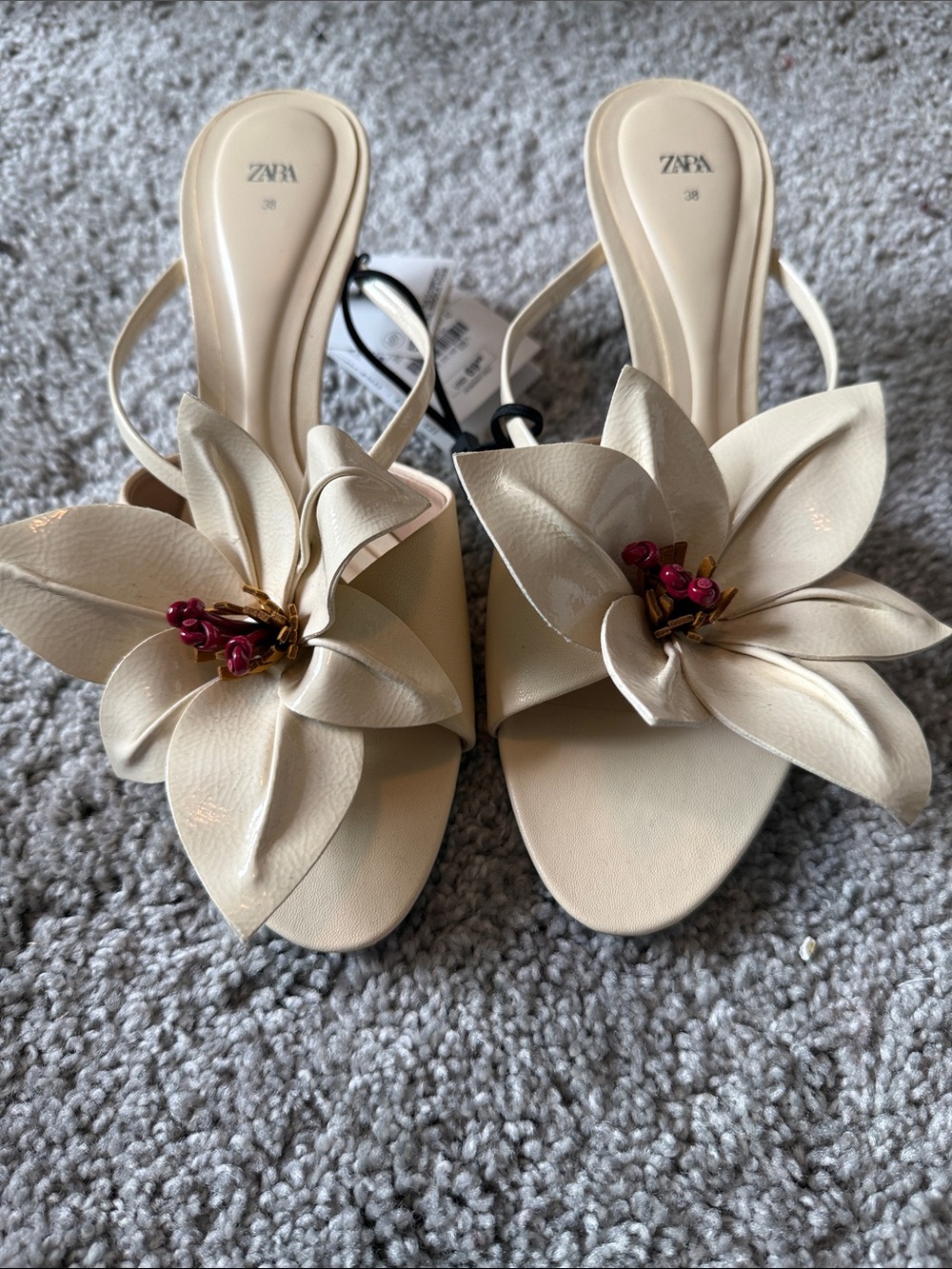 ZARA Cream Floral Slip-On Mules with Pink Center